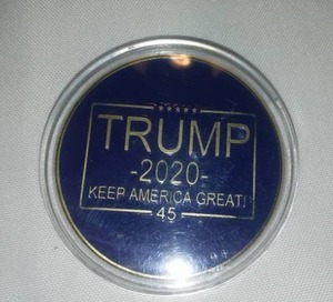 lot 147 image: Trump 2020 Coin presidential Seal.