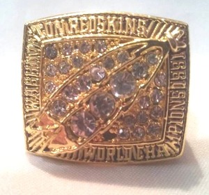 lot 187 image: Washington Redskins Super Bowl Ring.