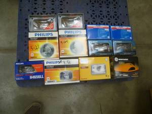 lot 29 image: Assorted Head Lights