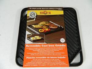lot 45 image: New Cast Iron Reversible Griddle
