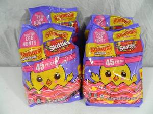 lot 104 image: 4 New Large Bags of Candy