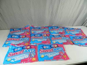 lot 122 image: 10 New Large Bags of Sweetart Conversation Hearts