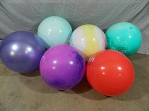lot 12 image: 6 New 15 inch Play Balls