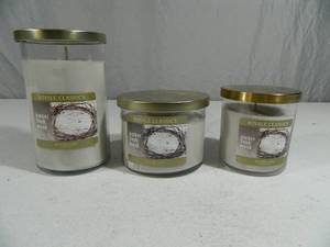 lot 146 image: 3 New Amber Teakwood Candles by Royale Classics