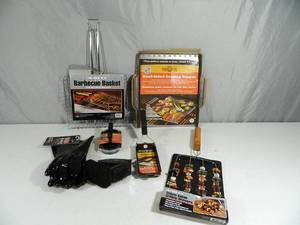 lot 150 image: New BBQ Grilling Items
