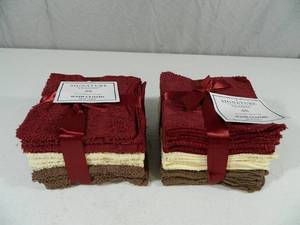 lot 35 image: 24 New Washclothes
