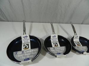 lot 39 image: 3 New Blue Sapphire Ceramic Coated Fry Pans