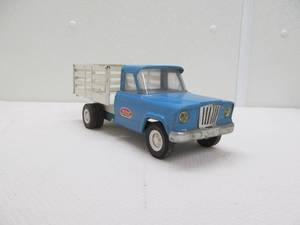lot 12 image: vintage Tonka stake bed farm truck