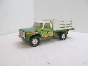 lot 17 image: Nylint farm livestock truck