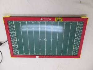 lot 35 image: vintage Tudor electric football game