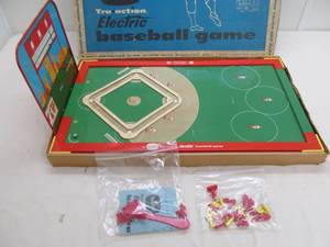 lot 37 image: vintage Tudor electric baseball game