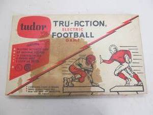 lot 38 image: vintage Tudor tru action football electric game
