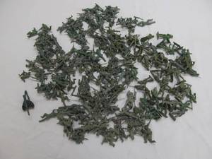 lot 42 image: toy soldiers
