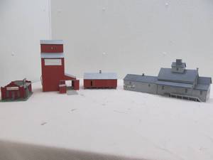 lot 50 image: railroad structures
