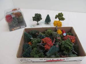 lot 60 image: woodland scenic structures