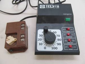 lot 76 image: Hobby transformers, train switches