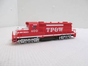 lot 97 image: Atlas locomotive