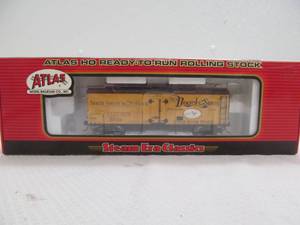 lot 146 image: New Atlas Train car