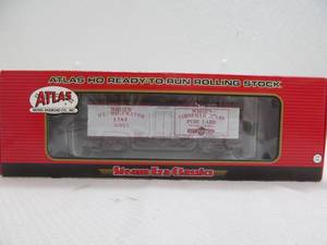 lot 151 image: New Atlas Train car