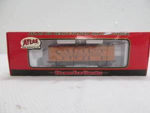 lot 157 image: New Atlas Train car