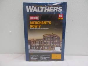 lot 167 image: Walthers kit