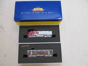 lot 179 image: Genesis locomotives