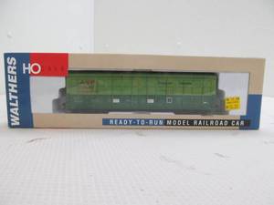 lot 201 image: Walthers train car