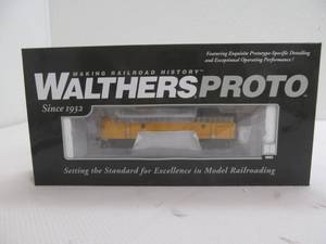 lot 233 image: Walthers train car