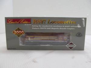 lot 238 image: Walthers train car