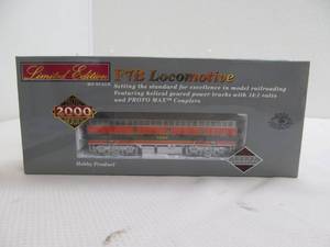 lot 240 image: Walthers train car