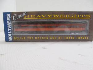 lot 274 image: Walthers train car