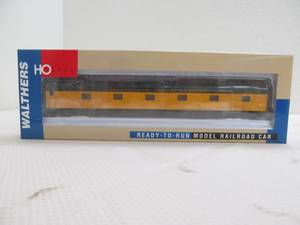 lot 276 image: Walthers train car