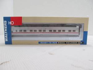 lot 277 image: Walthers train car