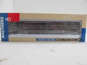 lot 282 image: Walthers train car
