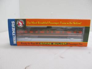 lot 286 image: Walthers train car