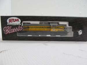 lot 299 image: Atlas locomotive