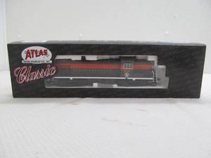 lot 302 image: Atlas locomotive