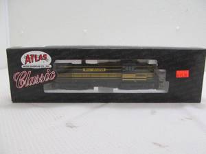 lot 305 image: Atlas locomotive