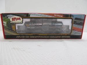 lot 381 image: Atlas car
