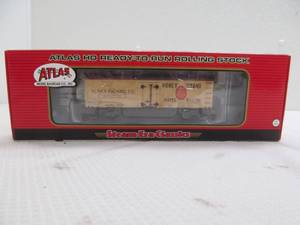 lot 385 image: Atlas car
