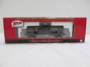 lot 429 image: Atlas car
