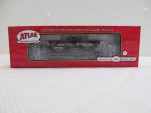 lot 464 image: Atlas car