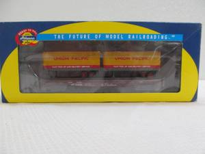 lot 476 image: Athearn car