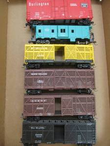 lot 510 image: unboxed train cars