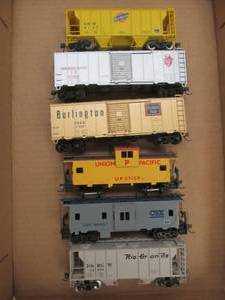 lot 517 image: unboxed train cars
