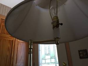 lot 70 image: Decorative Floor Lamp