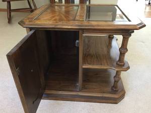 lot 74 image: End Table With Storage Door And Glass Top