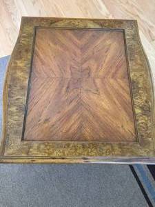 lot 92 image: End Table With Storage Drawer