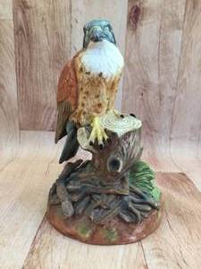 lot 148 image: 1982 Johnsons Sparrow Hawk Decanter