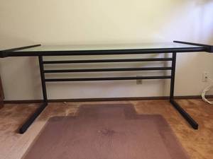 lot 159 image: Metal Desk With Glass Top And Office Chair